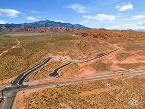 Bird's eye view with a mountain view