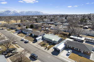 Aerial view with a residential view and a mountain view