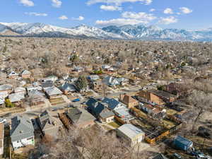 Drone / aerial view featuring a residential view and a mountain view