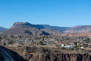 View of mountain feature