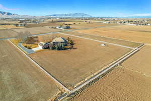 Bird's eye view featuring a rural view and a mountain view