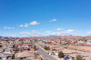 Bird's eye view featuring a mountain view and a residential view