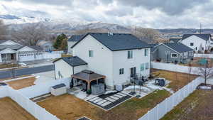 Bird's eye view featuring a residential view and a mountain view