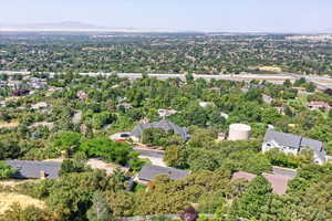 Bird's eye view featuring a mountain view