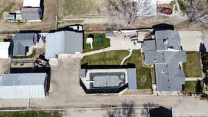 Birds eye view of property featuring a residential view