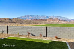 View of mountain feature