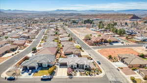 Bird's eye view with a residential view and a mountain view