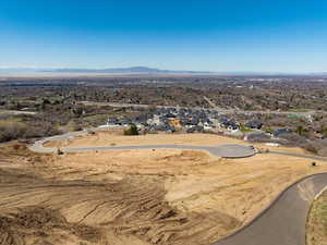 Bird's eye view with a mountain view