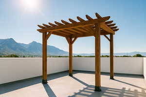 Rooftop patio on towns with virtual staging