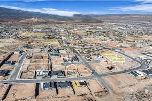 Bird's eye view with a mountain view