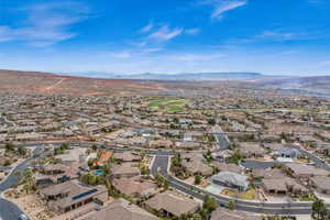 Birds eye view of property featuring a residential view and a mountain view