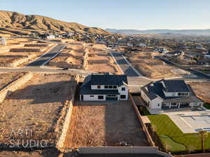 Birds eye view of property featuring a residential view and a mountain view