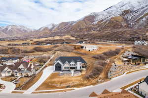 Aerial view featuring a residential view and a mountain view