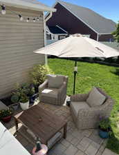 View of patio / terrace with an outdoor living space