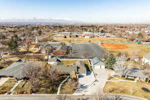 Aerial view with a residential view and a mountain view