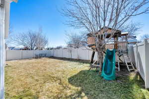 Photo 7 of 383 W PLUM PL