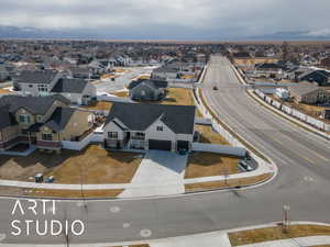 Birds eye view of property featuring a residential view