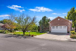 Garage & Front Yard