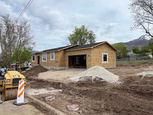 Photo 4 of 4068  PORTER AVE