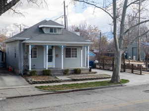 View of street with curbs