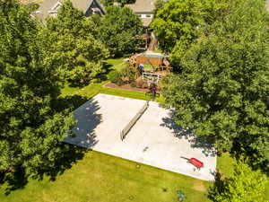 Birds eye view of property