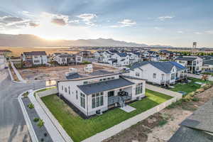 Aerial view with a residential view and a mountain view