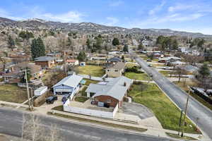 Aerial view with a residential view and a mountain view