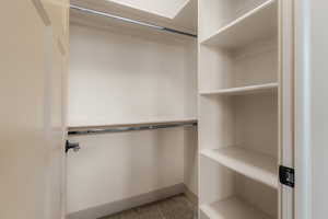 Walk in closet bedroom 3