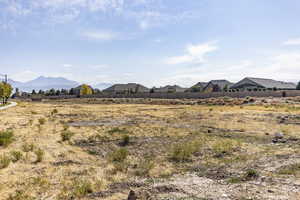 Photo 2 of 5222 W HERRIMAN BLVD