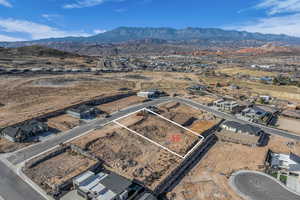 Drone / aerial view featuring a mountain view