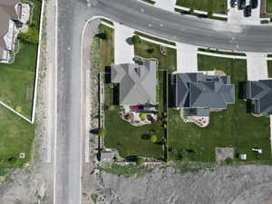 Birds eye view of property featuring a residential view