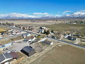 Bird's eye view featuring a mountain view