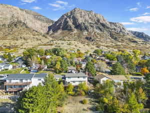 Mountain view featuring a residential view