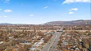 Bird's eye view with a mountain view