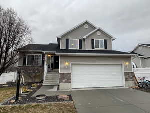 Photo 1 of 903  POPLAR LN