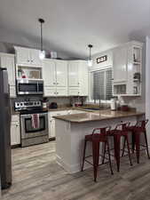Photo 2 of 903  POPLAR LN