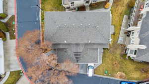 Birds eye view of property