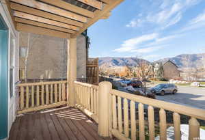 Balcony featuring a mountain view