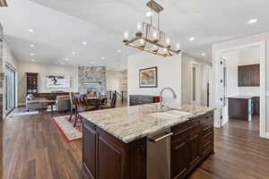 Kitchen, open floor plan