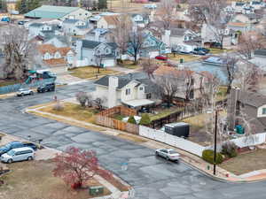 Birds eye view of property featuring a residential view