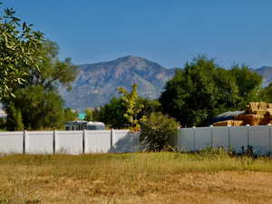 View of mountain feature