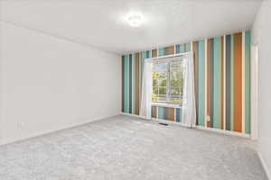 3rd Bedroom with en suite bathroom