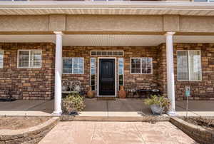 Photo 4 of 1015 S WESTVIEW DR