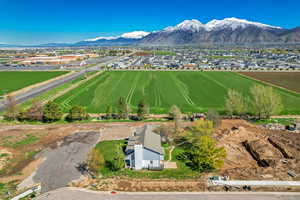 Aerial view with a mountain view and a residential view