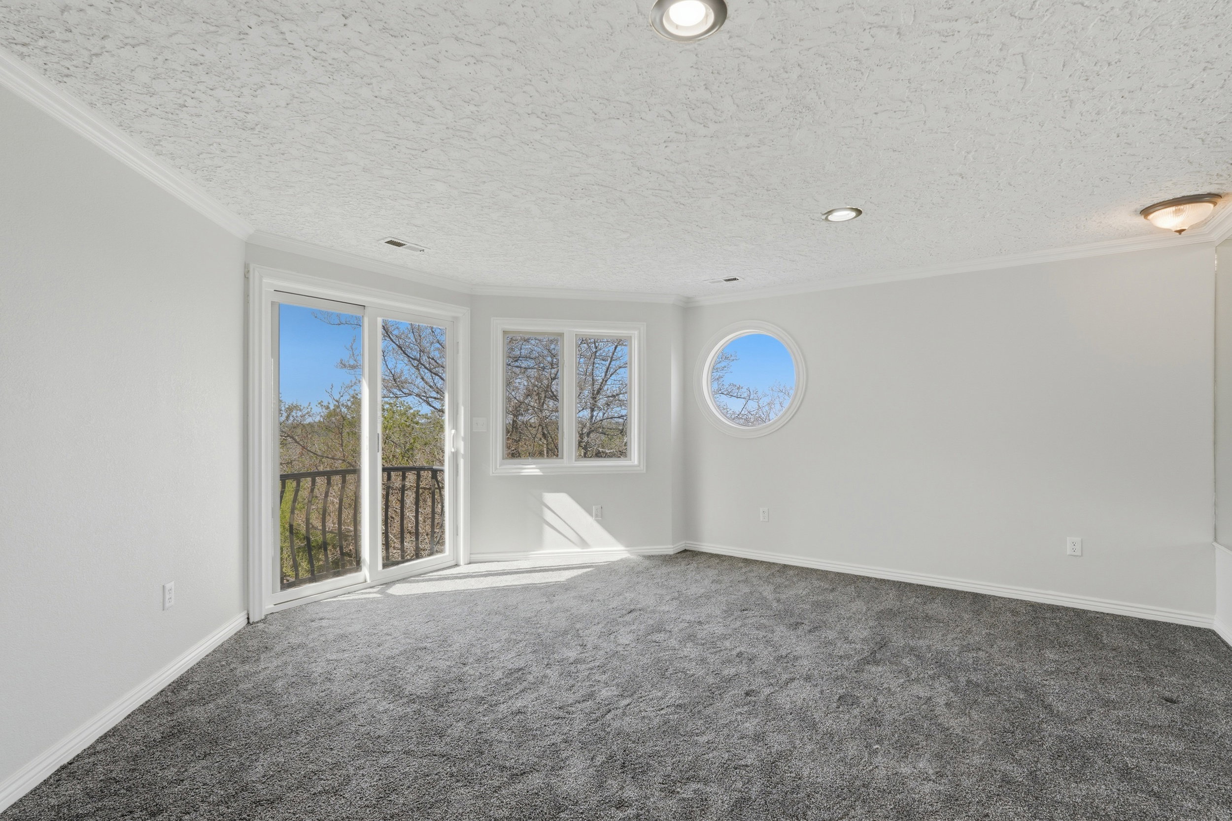 Primary suite with 2 balconies