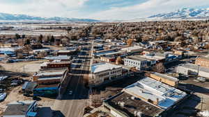 Bird's eye view of city with a mountain view