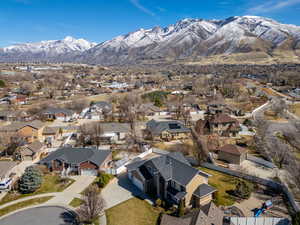 Bird's eye view with a mountain view and a residential view