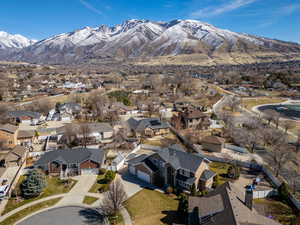 Bird's eye view with a mountain view and a residential view