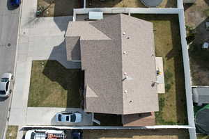 Fenced yard!