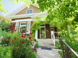 Property entrance with a porch